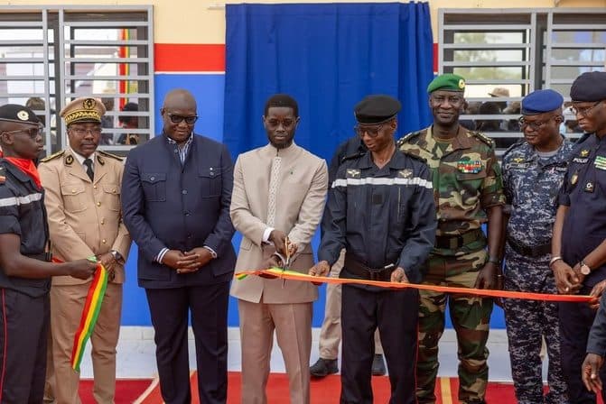 JOJ Dakar 2026 : Bassirou Diomaye Faye udditii caserne kesere sapeur-pompierɓe e Diamniadio
