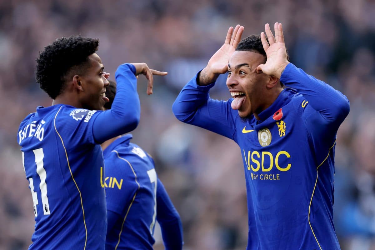 Premier League : Chelsea bat Manchester United (2-0) et plonge les Red Devils dans la crise